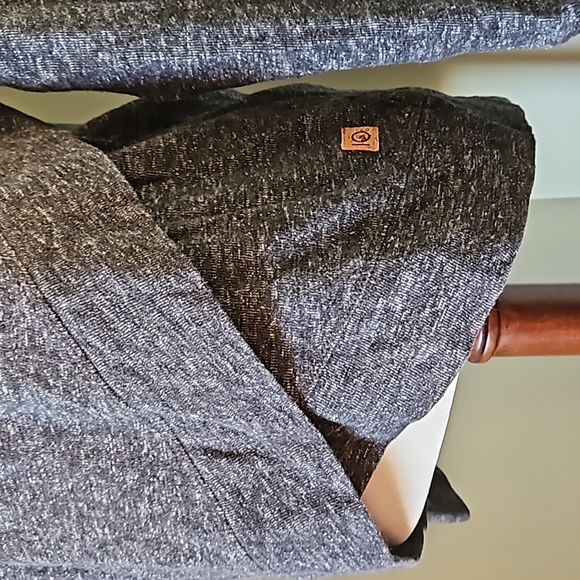 TenTree Light Sweater - Picture 2 of 5